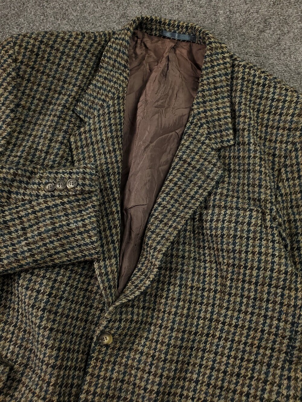 Vintage Harris Tweed Sport Coat 46S Short Wool Brown Tan Houndstooth Check